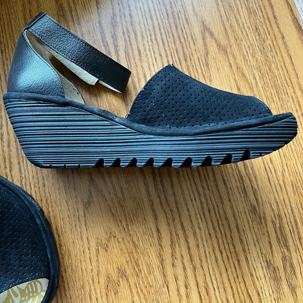 New in box Fly London wedge sandal